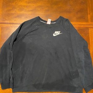 NIKE crewneck